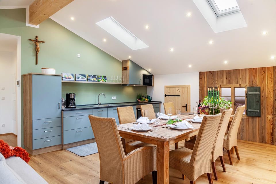 Property building, Kitchen or kitchenette, Living room