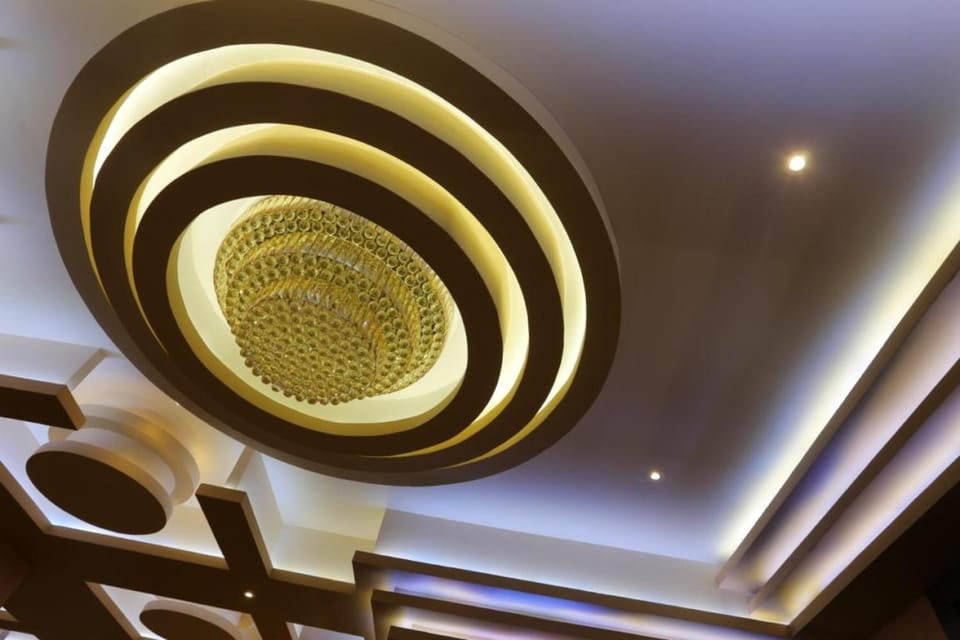 Restaurant/places to eat, Banquet/Function facilities