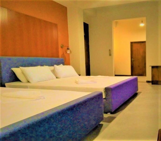 Bed, Photo of the whole room, Seating area, Bedroom