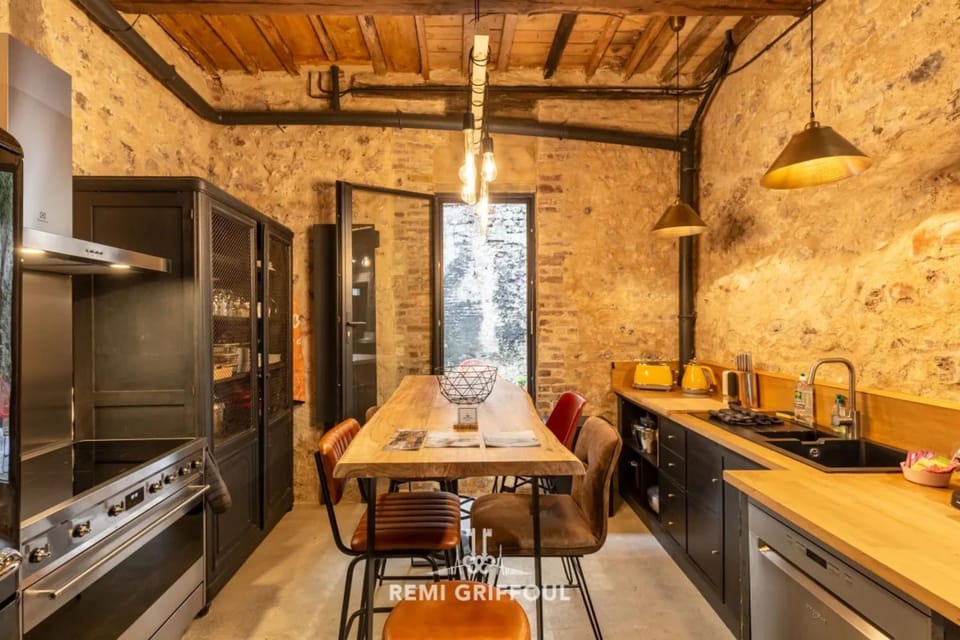 L'Atelier d'Éléa 4 Terrace - Industrial-chic in the heart of Honfleur House in Honfleur