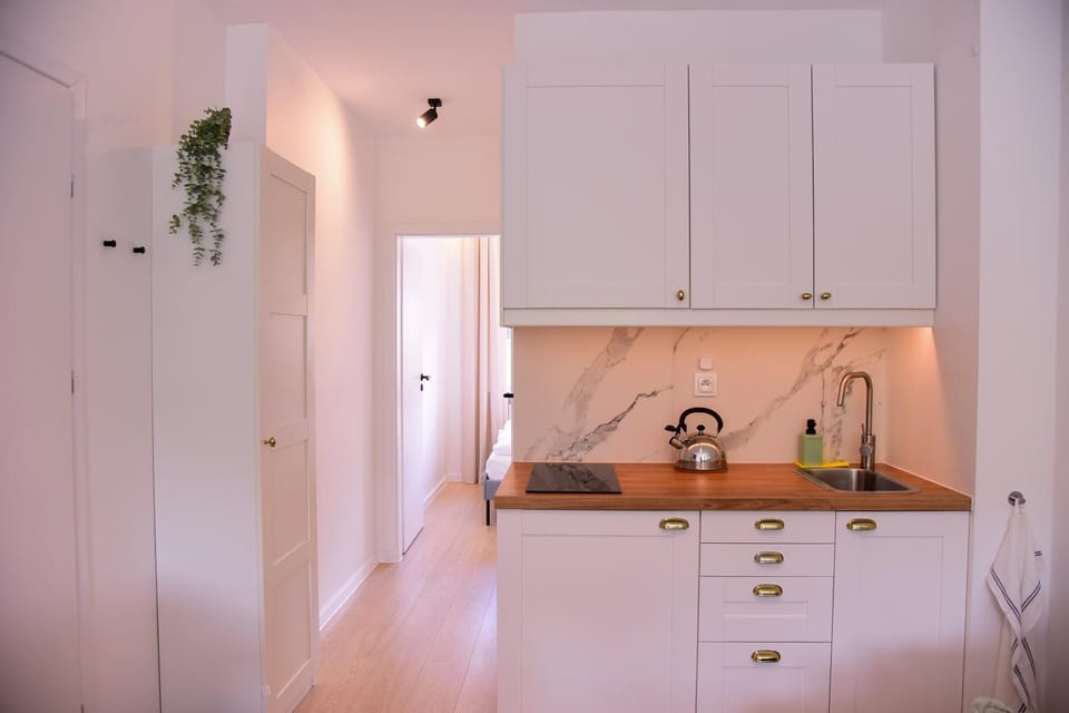 Apartamenty Turystyczna 25 blisko centrum, z dodatkowym bezpłatnym parkingiem w centrum miasta Apartment hotel in Lower Silesian Voivodeship