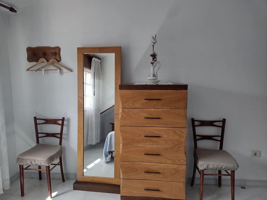 Apartamento de 3 Habitaciones y un baño SIN cocina en San Vicente de O Grove Apartment in O Salnés