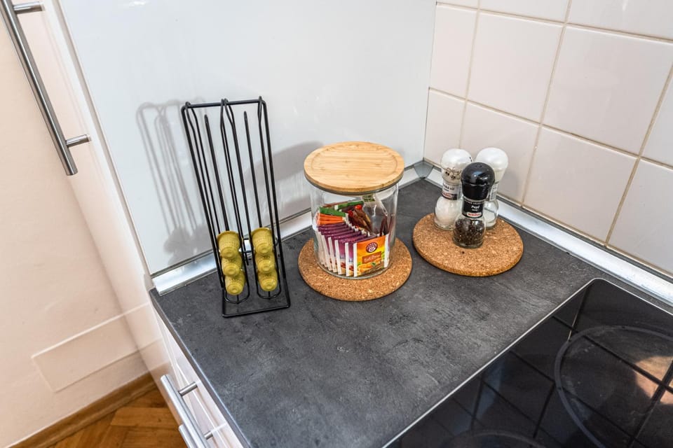 Coffee/tea facilities, Kitchen or kitchenette, kitchen