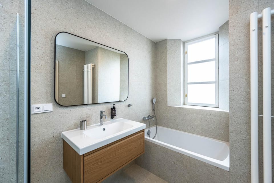 Bathroom, Bath