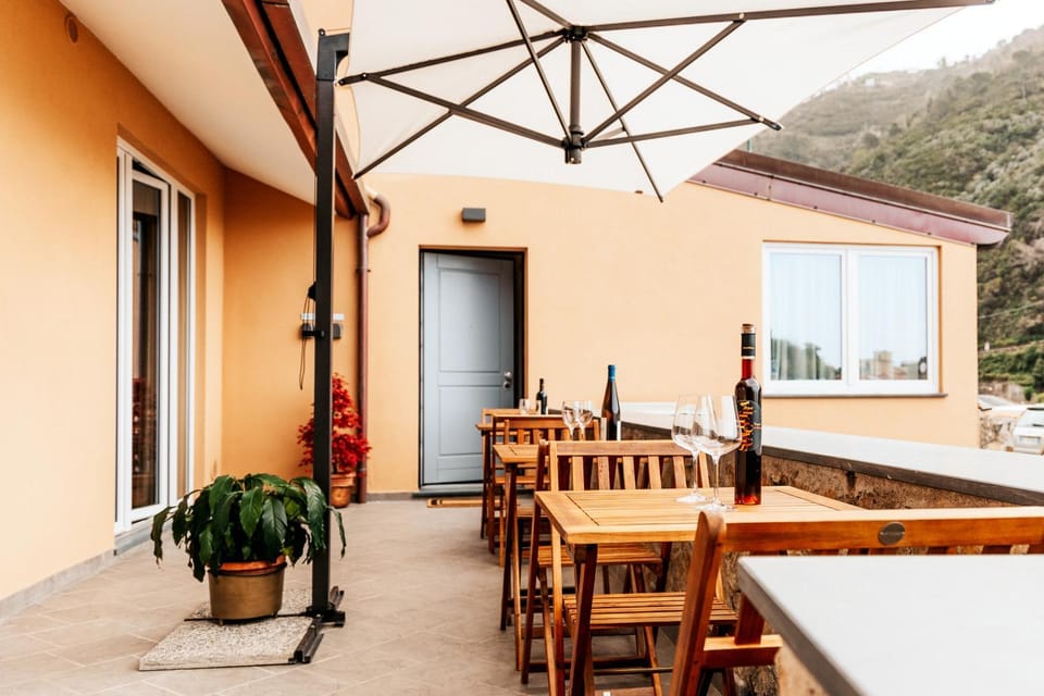 Patio, Facade/entrance, Balcony/Terrace