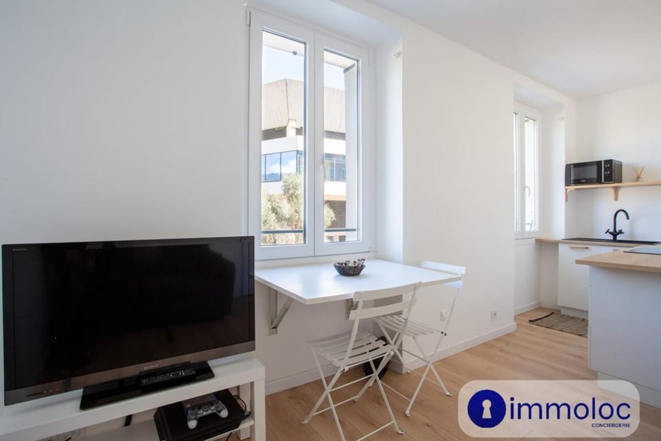 Studio Acropolis District Apartment in Nice