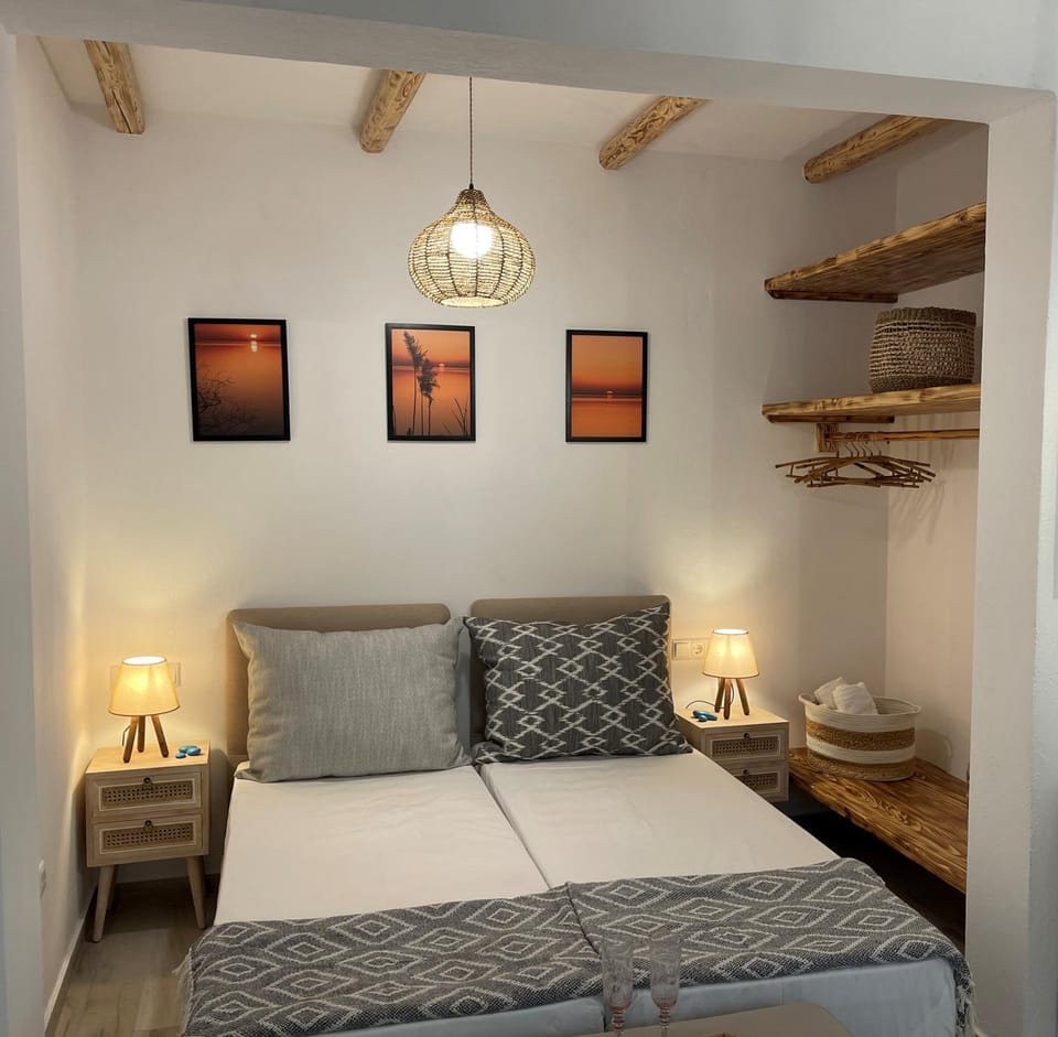Cocoonut studio, Town of Naxos island, by NaxosVibe Apartment in Naxos