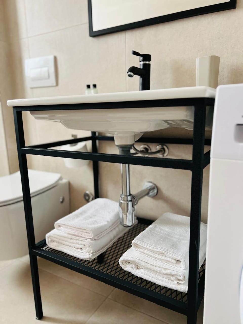 Toilet, Bathroom, Photo of the whole room, towels