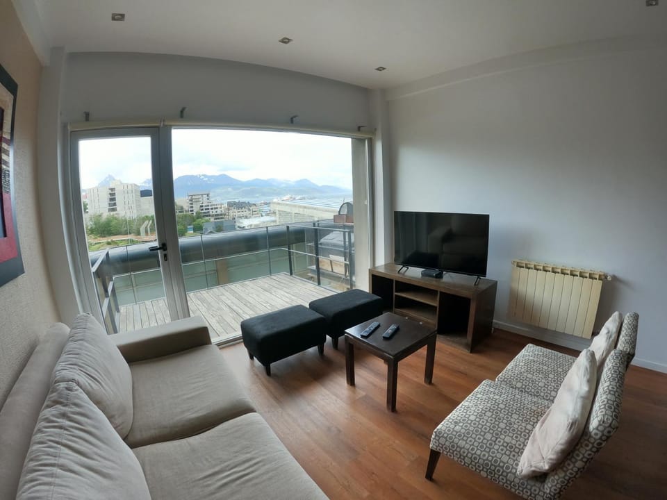 TV and multimedia, View (from property/room), Living room, Mountain view