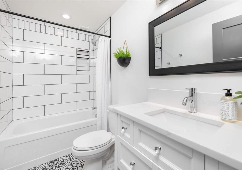 Bathroom, Bath
