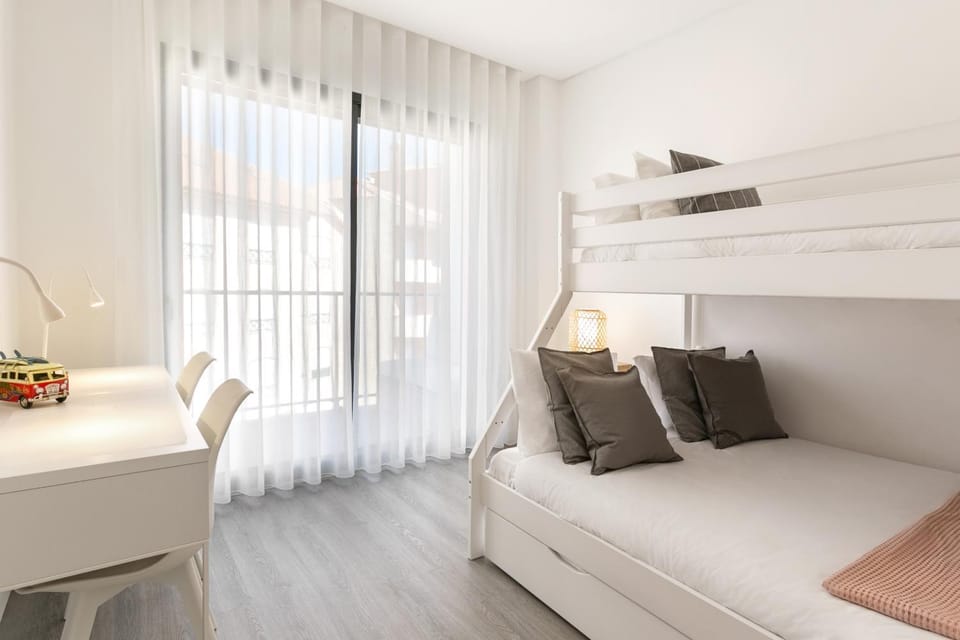 Photo of the whole room, bunk bed