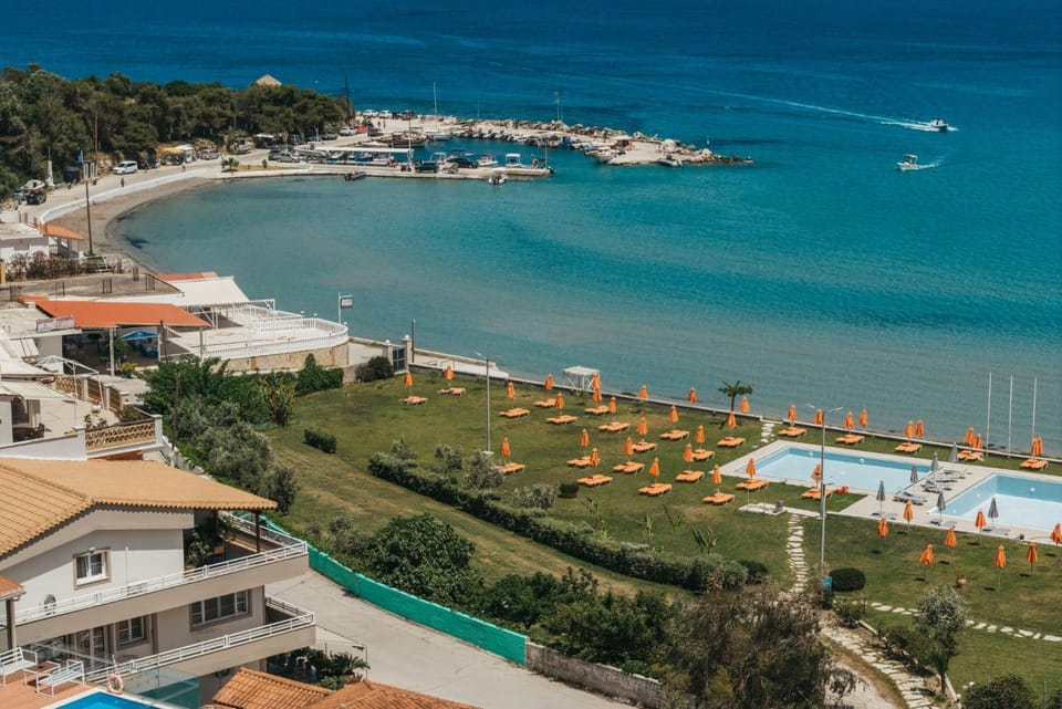 Property building, Bird's eye view, Beach