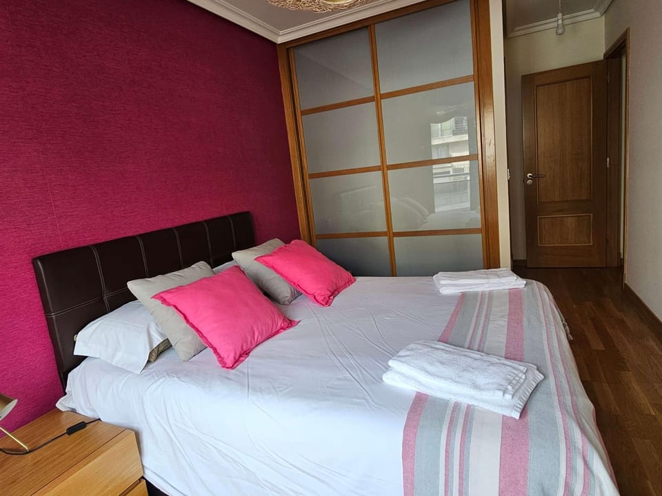 Bed, Photo of the whole room, Bedroom, towels, wardrobe