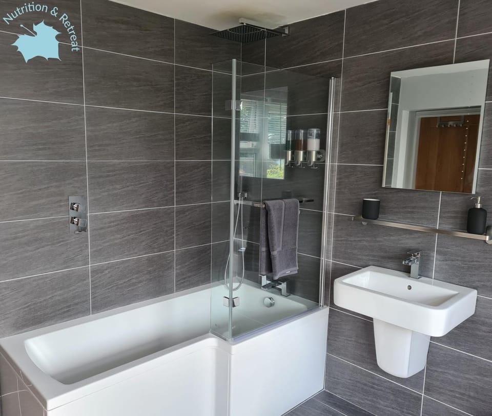 Bathroom, Bath