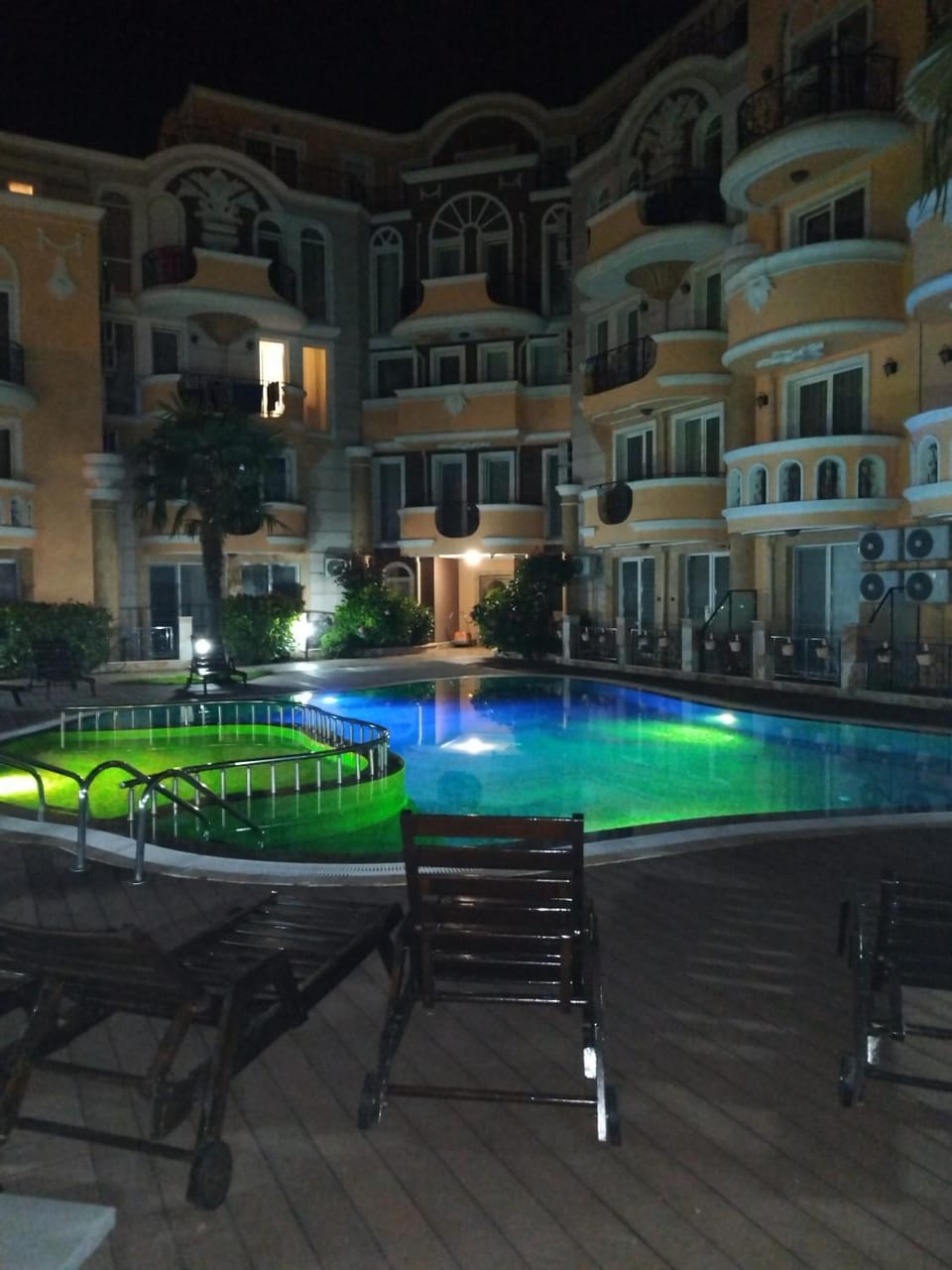 Swimming pool