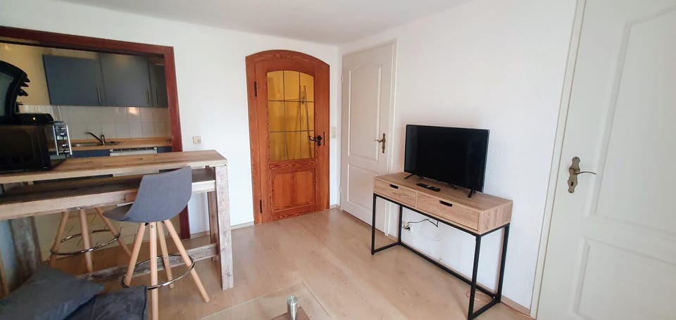 TV and multimedia, Dining area