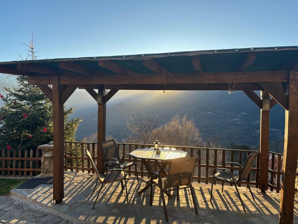 Πέτρινο Όραμα Bed and Breakfast in Peloponnese, Western Greece and the Ionian