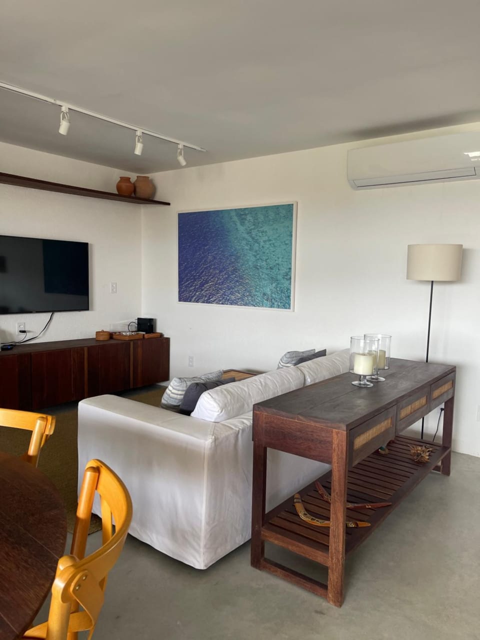 Communal lounge/ TV room, Living room