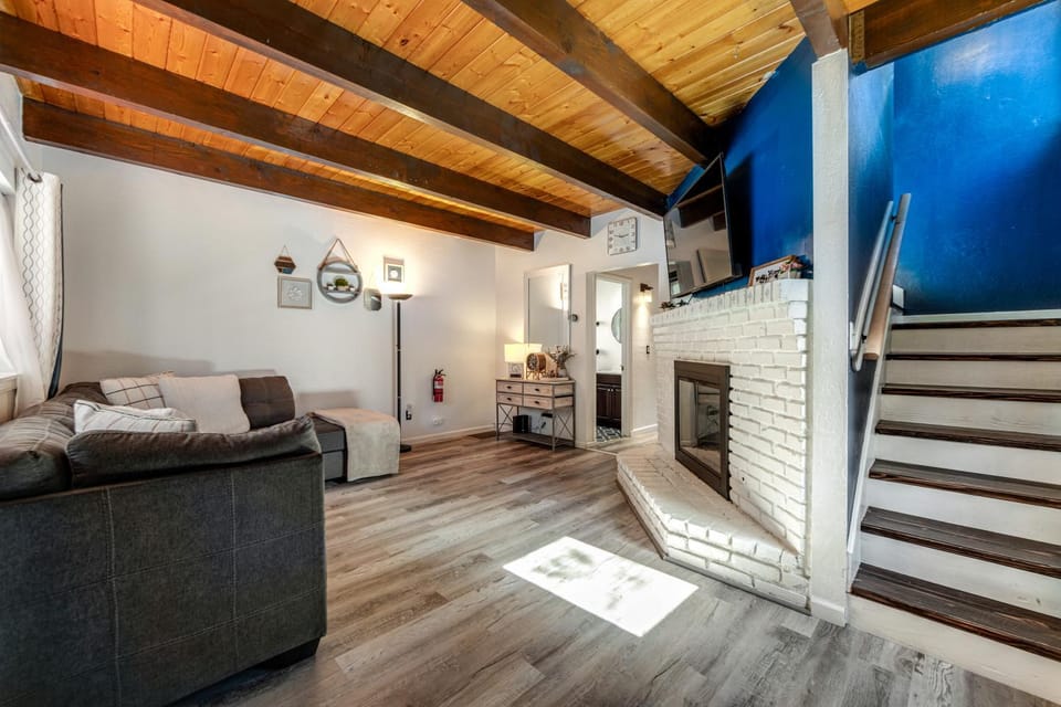 Blue Bird Beauty House in Arrowbear Lake