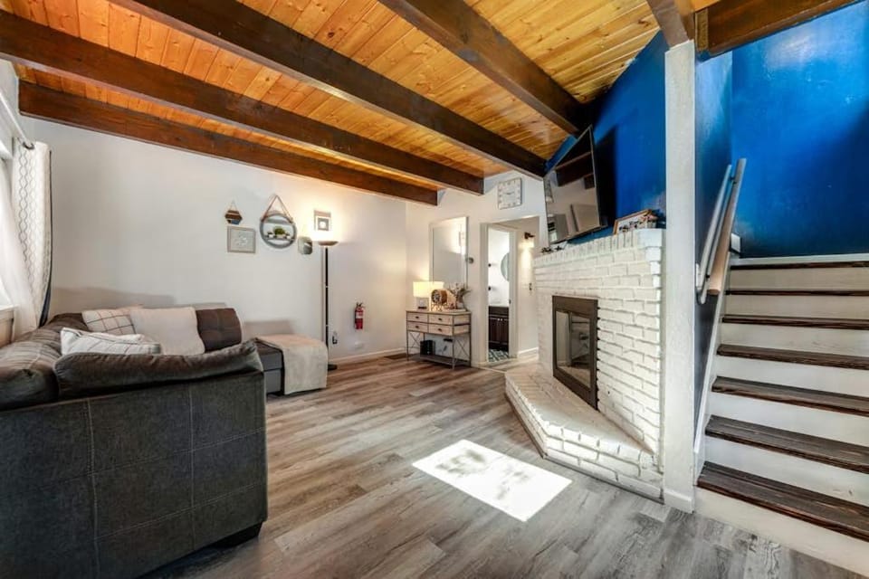 Blue Bird Beauty House in Arrowbear Lake