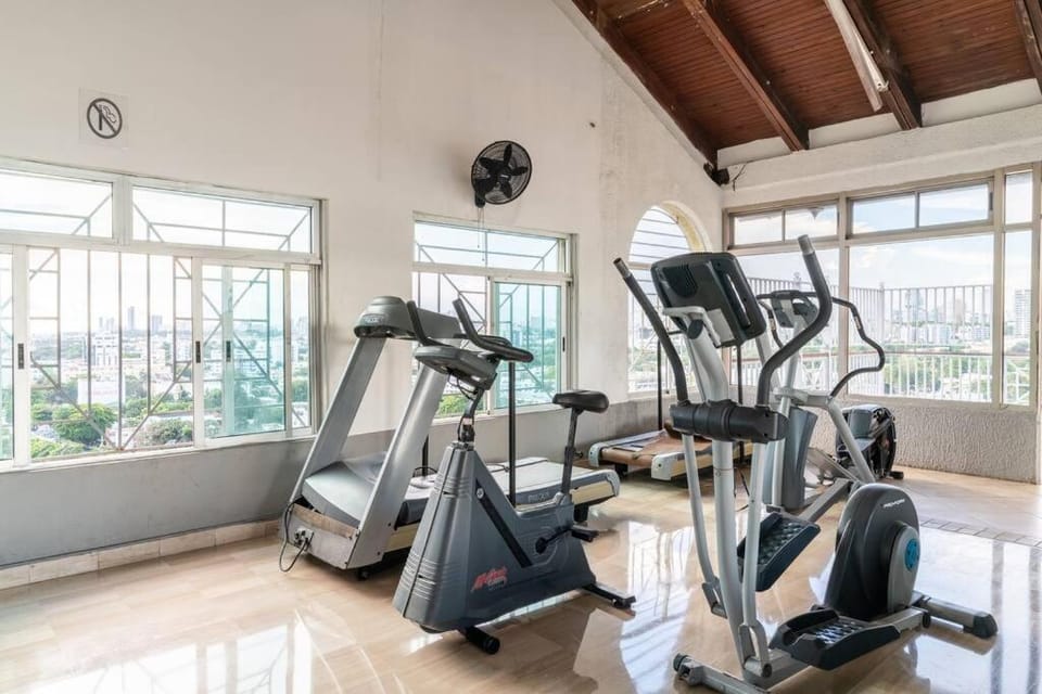 Luxurious 2BDR condo located in Prestigious Tower. Apartment in Santo Domingo