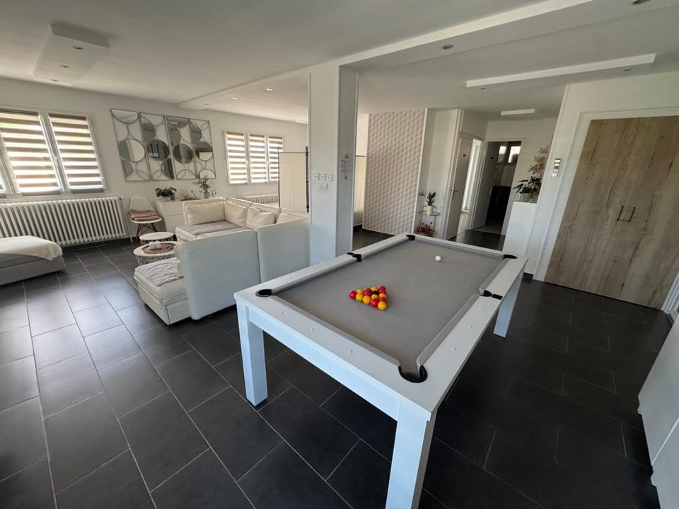 Billiard