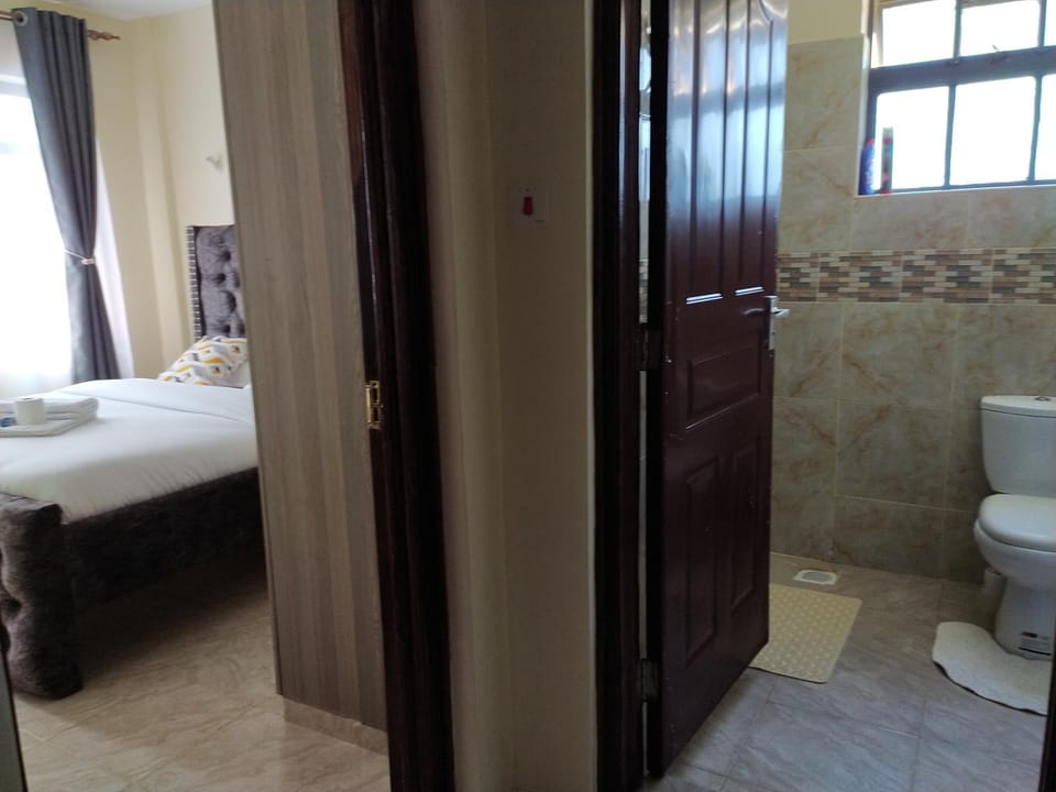 Bathroom, Internal: Not applicable to any particular room