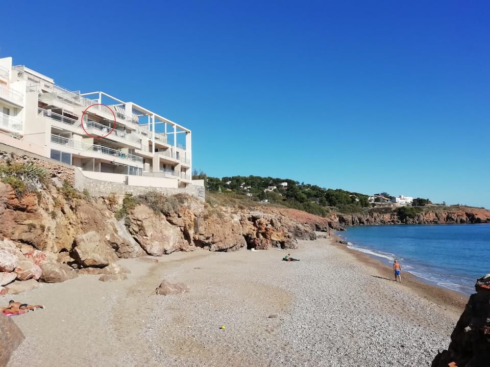 Property building, Beach