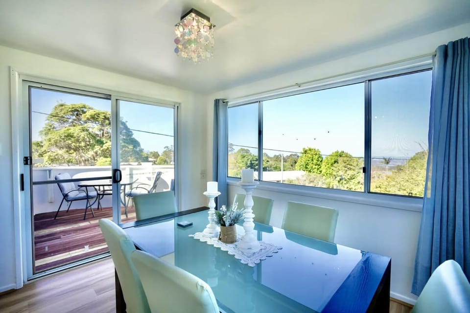 Hinterland Grandeur Retreat Tamborine Mountain House in Tamborine Mountain