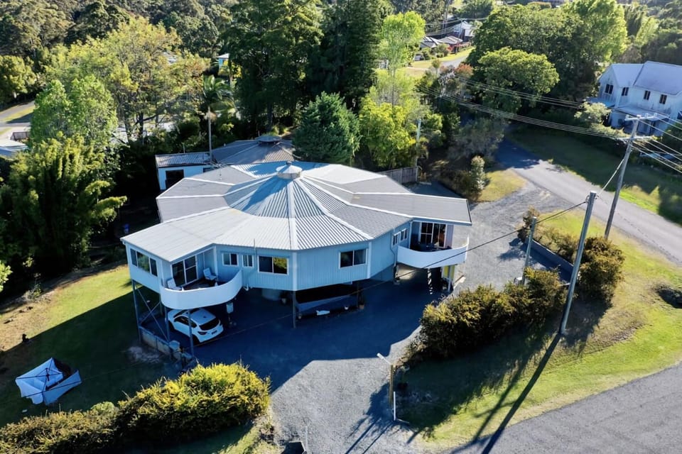 Hinterland Grandeur Retreat Tamborine Mountain House in Tamborine Mountain