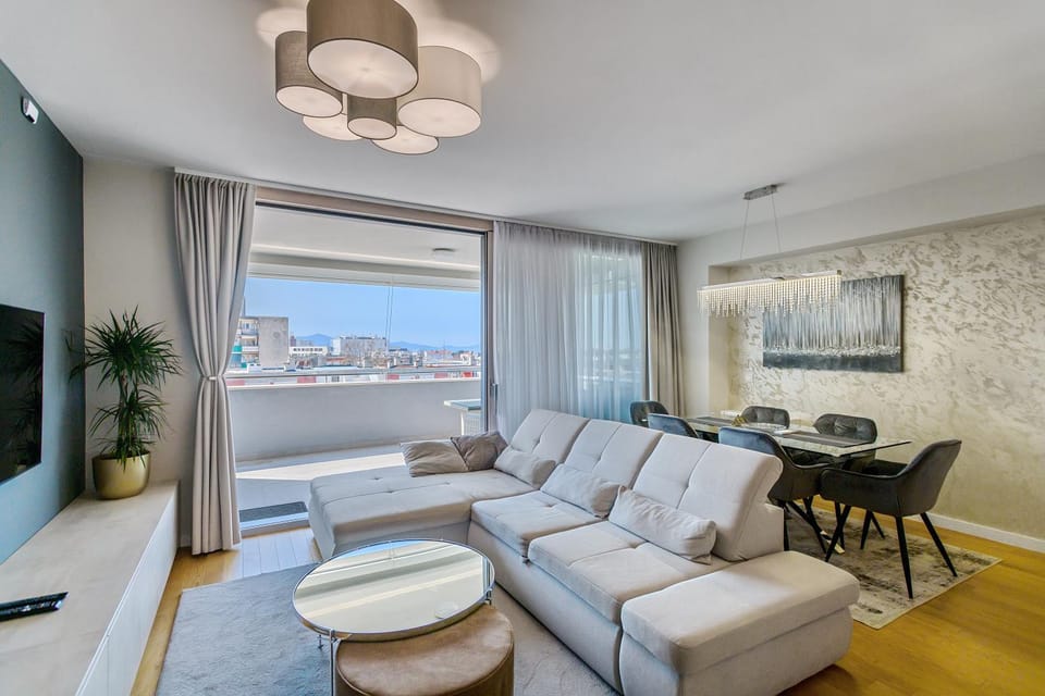 Living room, Seating area, City view