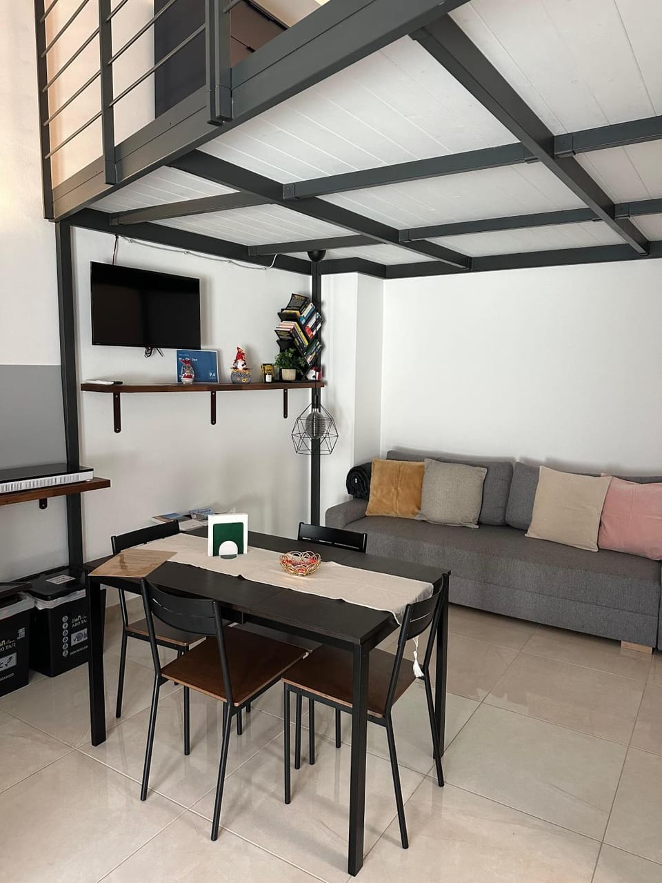 Living room, Seating area