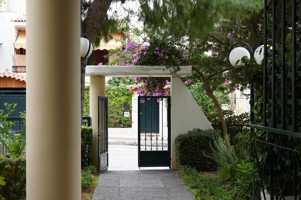 Glifada Calm Luxury Flat One Apartment in South Athens