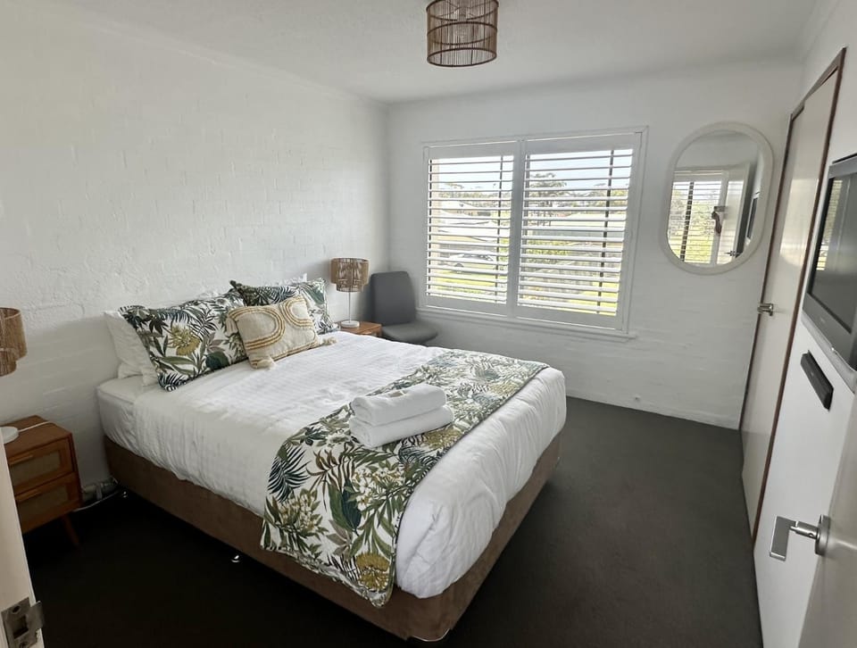 Sub Penthouse Apartment - Amazing Views, Location & Luxury! Apartment in Bermagui