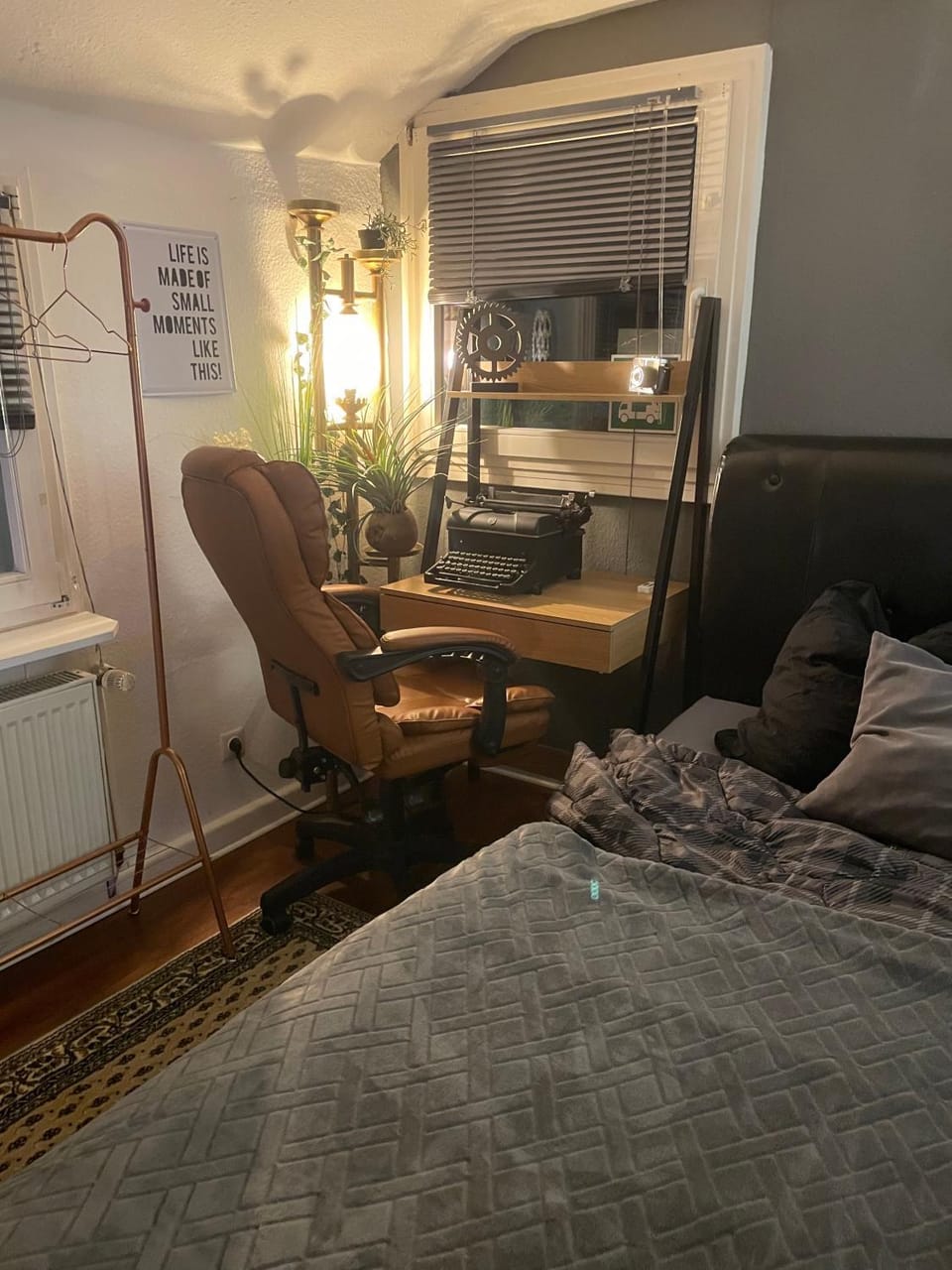 Living room, Bedroom