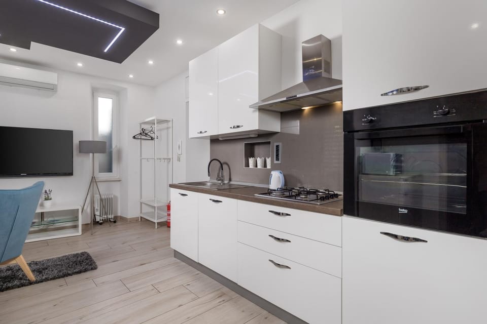 TV and multimedia, Kitchen or kitchenette