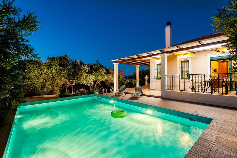 Garden, Swimming pool, Swimming pool