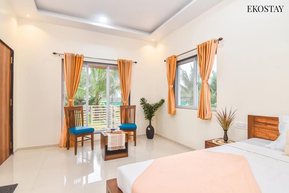 Bed, Photo of the whole room, Bedroom