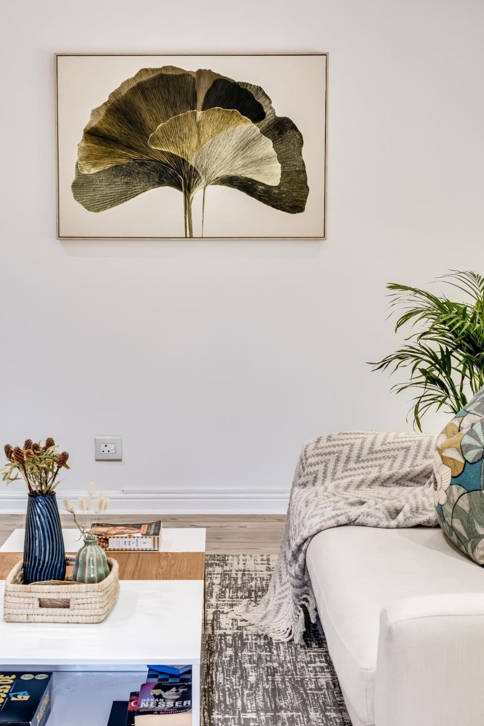 Living room, Decorative detail, Seating area