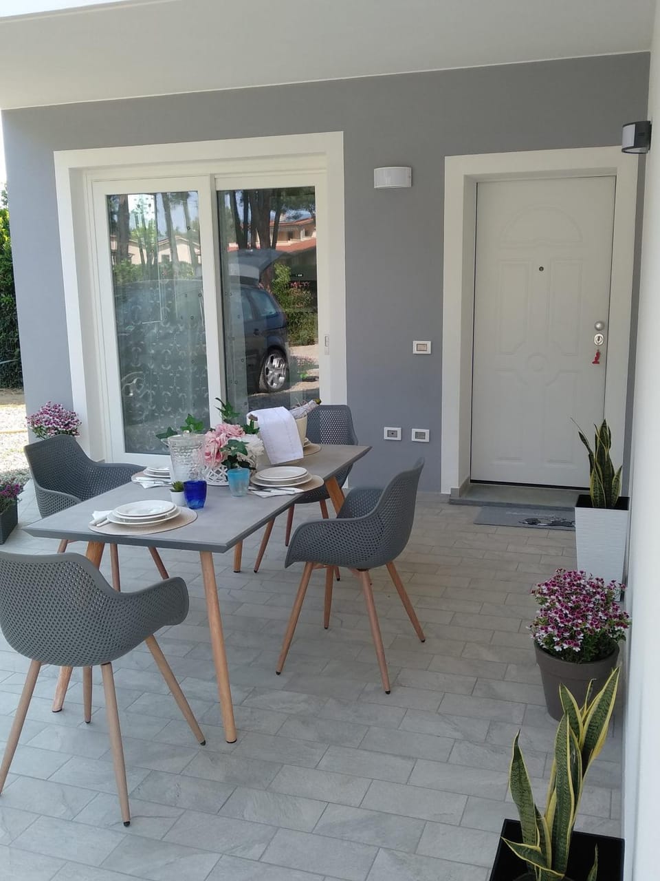 Property building, Dining area