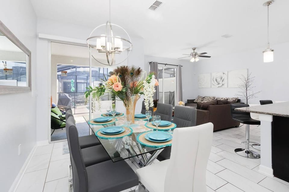 Storey Lake Pool Mins to Disney 4BR Games House in Kissimmee