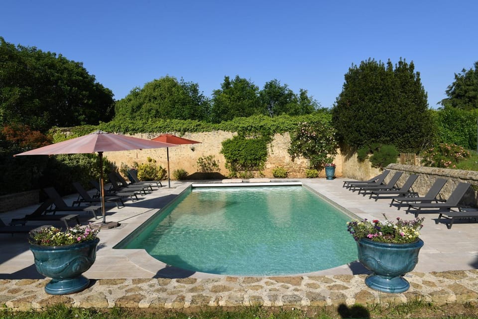 24H LE MANS Château de Lauresse chambres d'hôtes Luxe, avec services Bed and Breakfast in Pays de la Loire