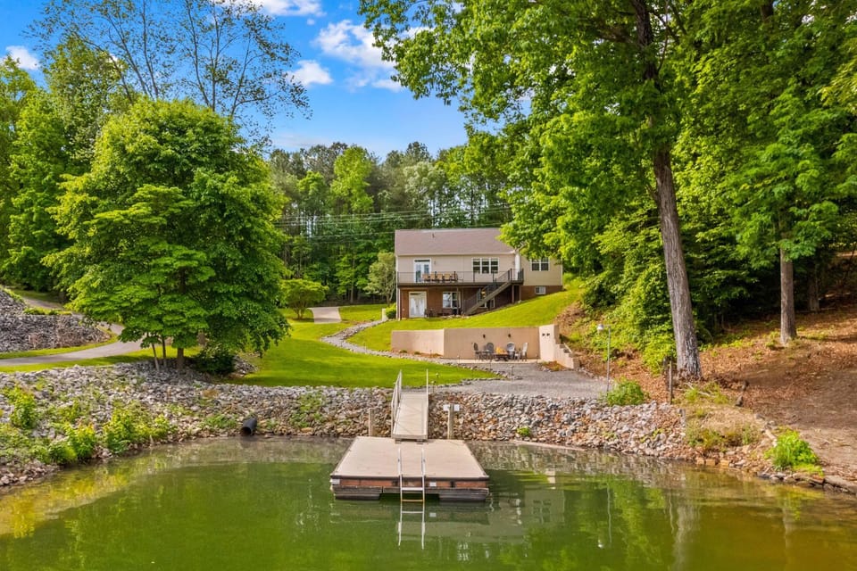 Property building, Lake view