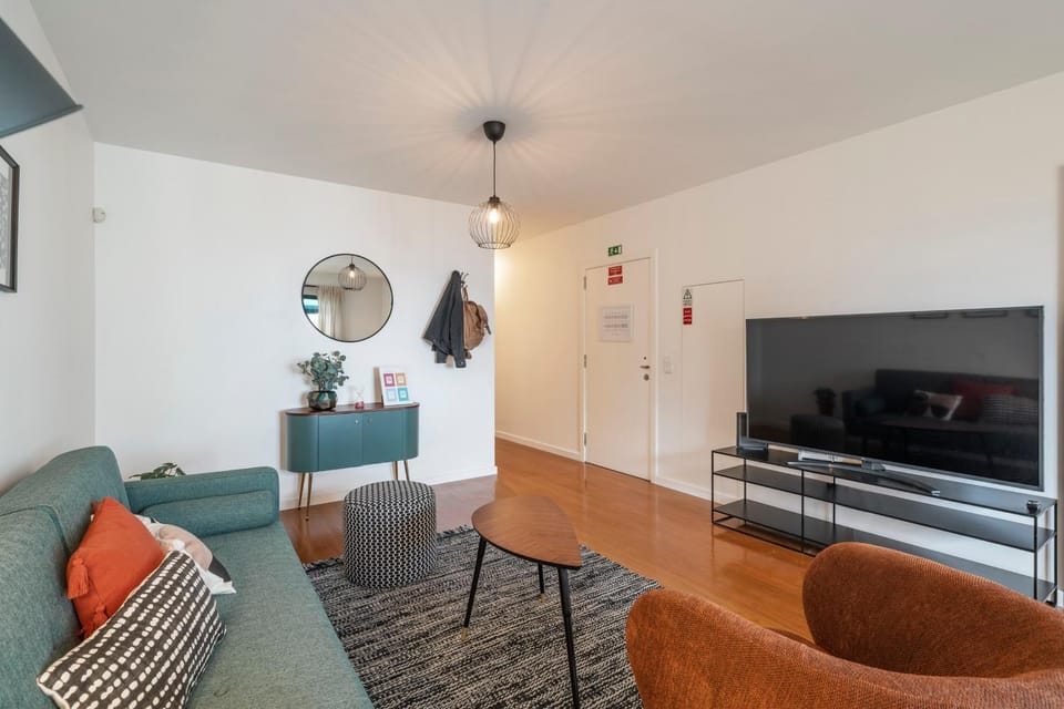 TV and multimedia, Living room, Seating area