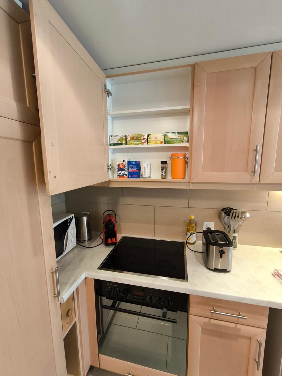 Coffee/tea facilities, Kitchen or kitchenette, dishwasher, minibar, pet friendly, stove, toaster