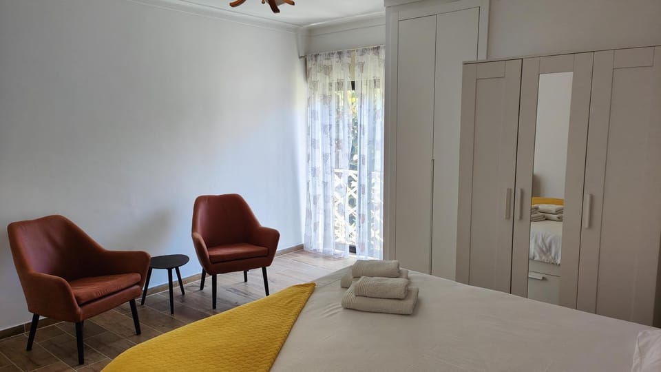 Apartamento espaçoso com estacionamento incluído by QoZzy Apartment in Portimao
