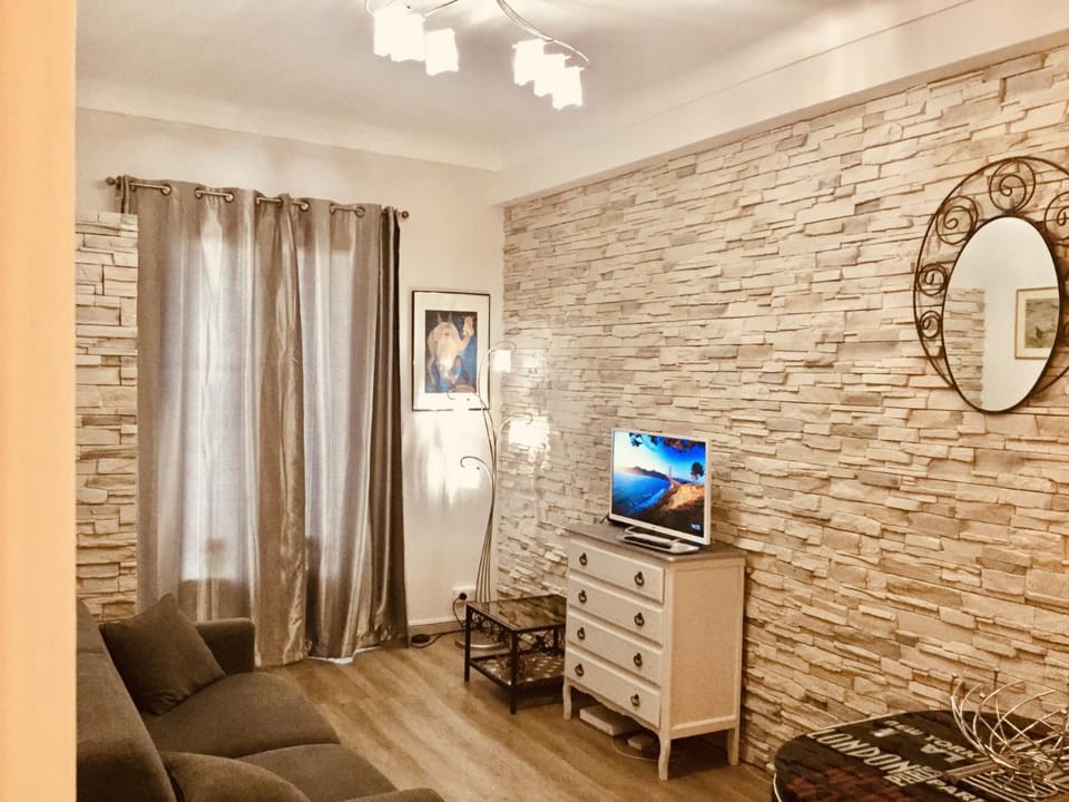 Studio Bel Air FSHH Apartment in Nice