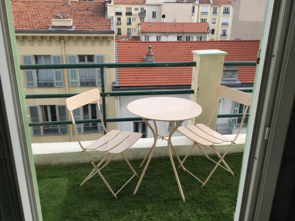 Studio Bel Air FSHH Apartment in Nice