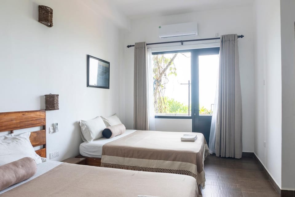 Bay Vista Hotel in Sri Lanka