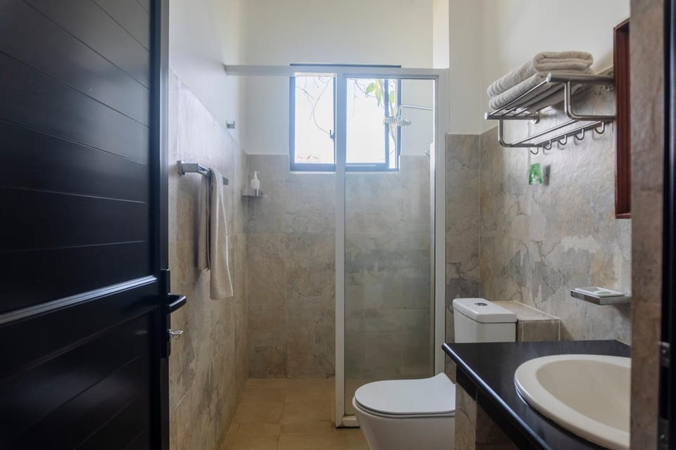 Bay Vista Hotel in Sri Lanka